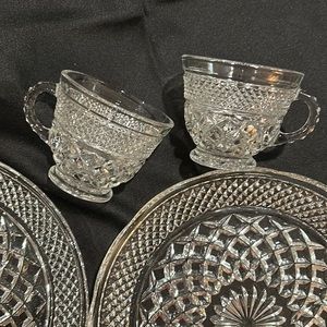 2 Anchor Hocking WEXFORD Scalloped Starlite plates and mugs